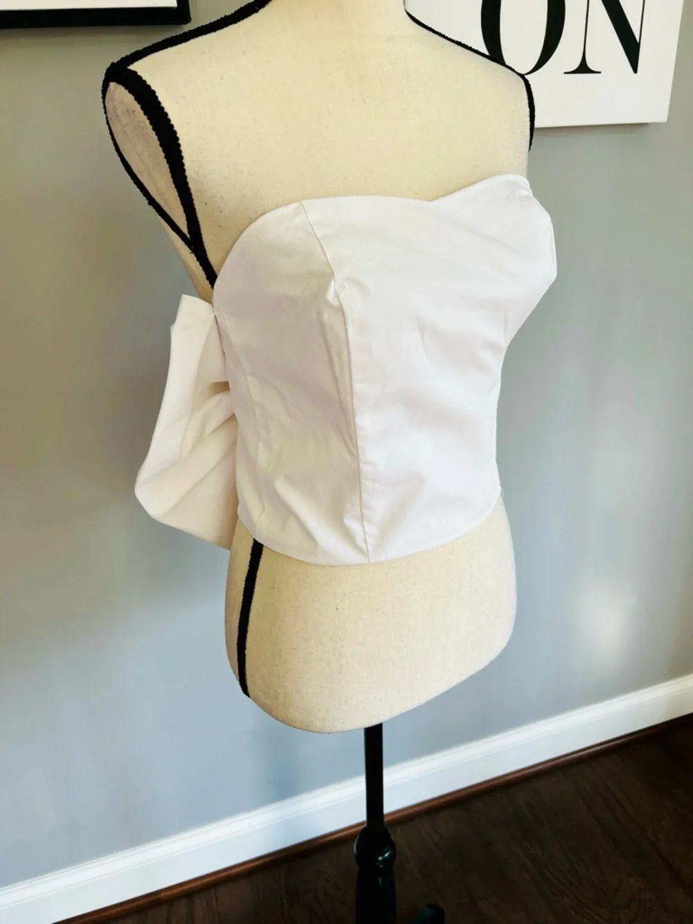 Olivaceous Strapless Top with Bow Back - Picture 2 of 9